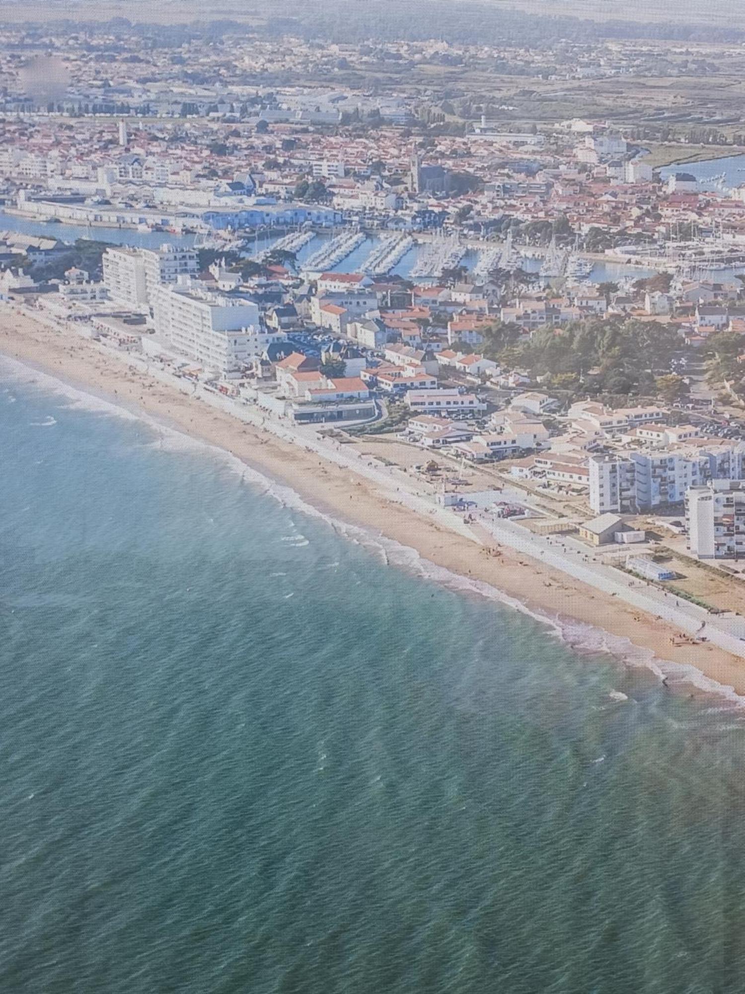 Residence La Garenne A La Grande Plage, Vue Mer, Piscine Et Parking Prive, 6 Personnes Сен-Жил-Кроа-дьо-Ви Екстериор снимка